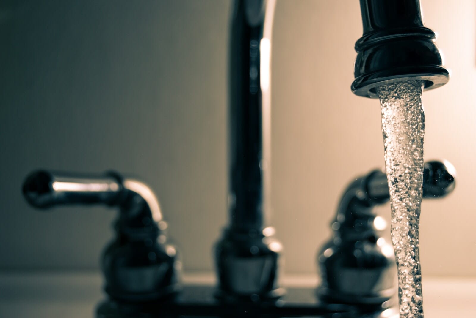 Who Makes Danze Faucets